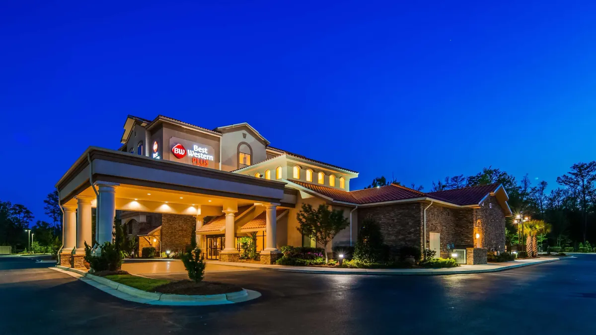 Image of Best Western PLUS Westgate Inn and Suites