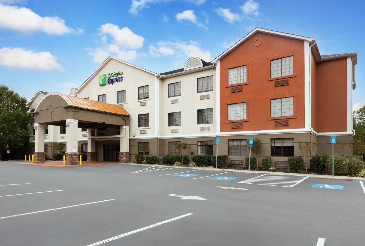 Image of Holiday Inn Express Hotel & Suites Kennesaw Northwest - Acworth by IHG