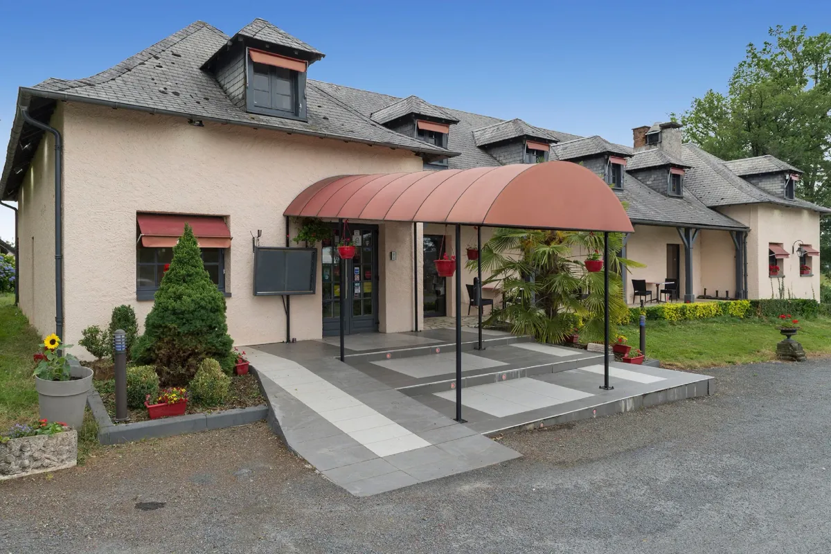 Image of Hôtel Restaurant Les Coquelicots, The Originals Relais