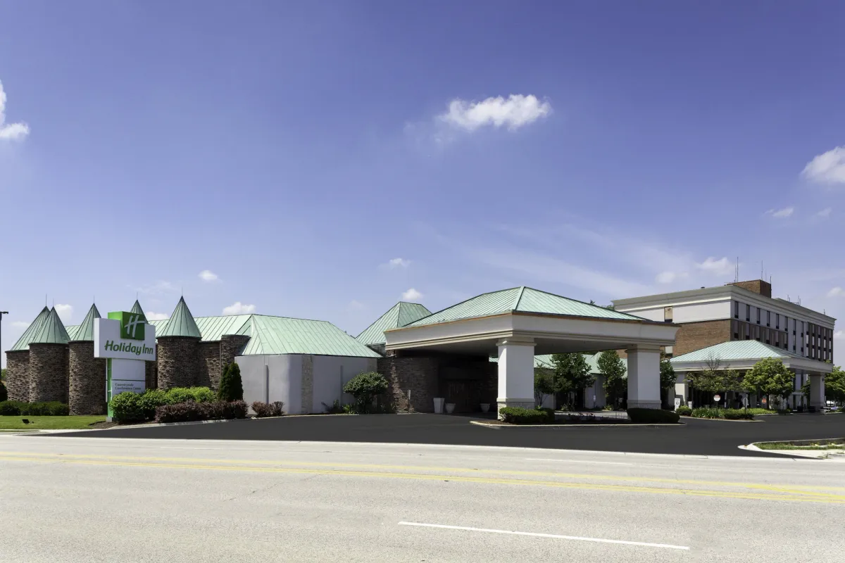Image of Holiday Inn Chicago SW-Countryside ConfCtr by IHG