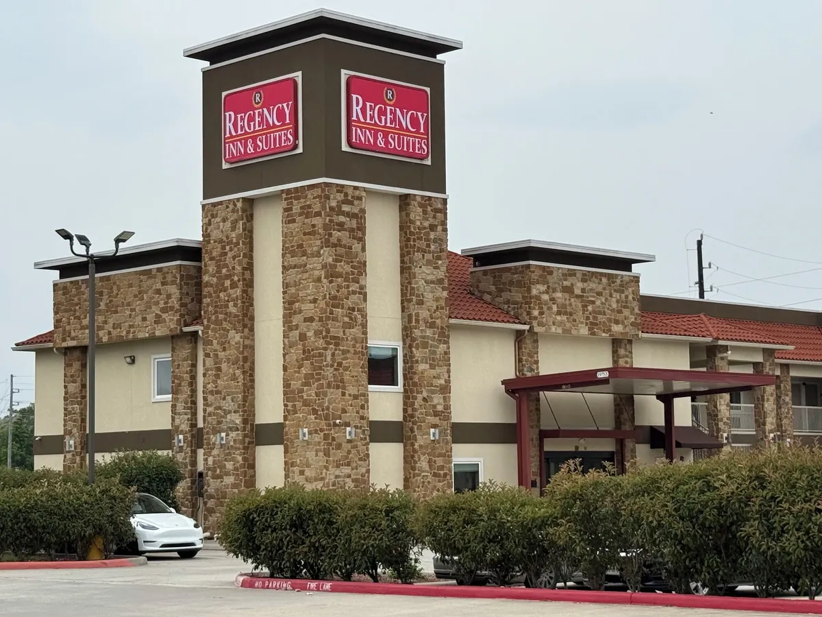 Image of Regency Inn & Suites Humble FM1960 - IAH Airport