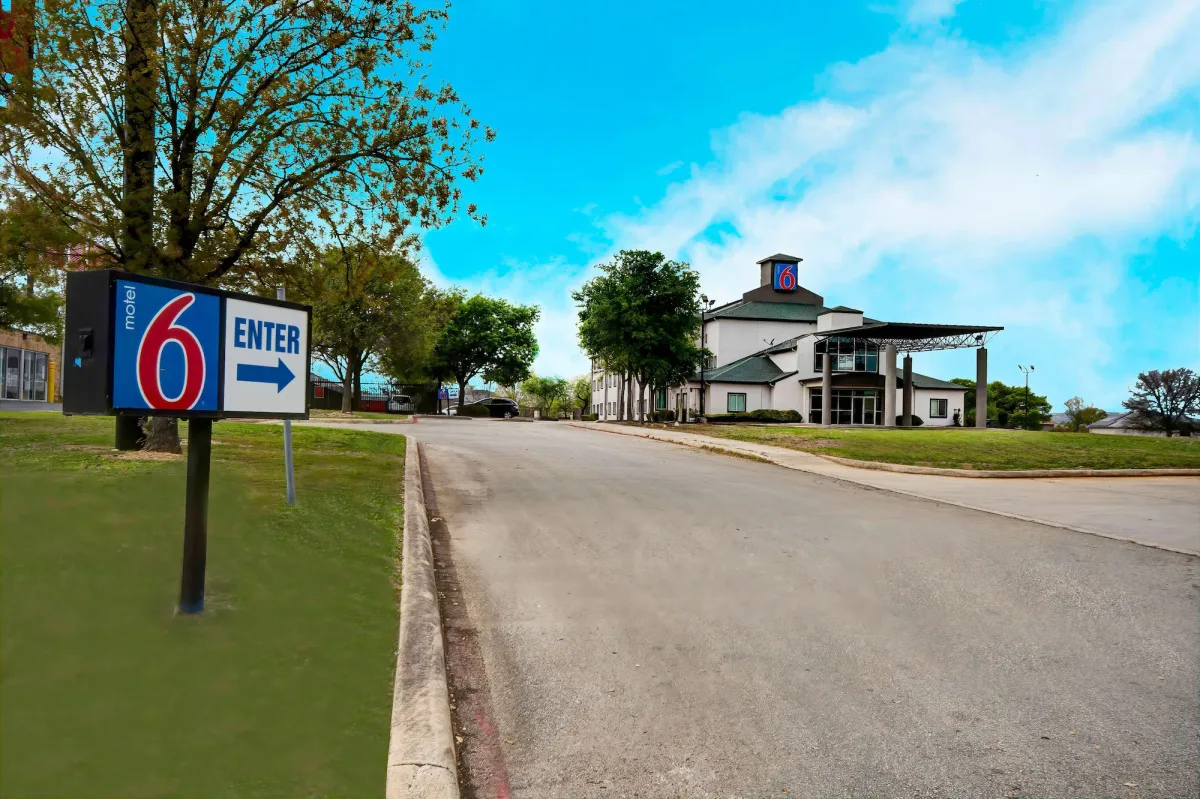 Image of Motel 6-San Antonio, TX - Sea World North