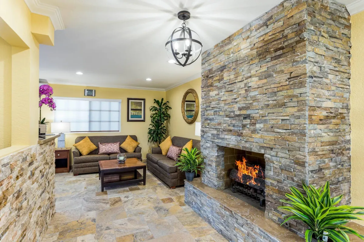 Image of Quality Inn Escondido San Diego North County