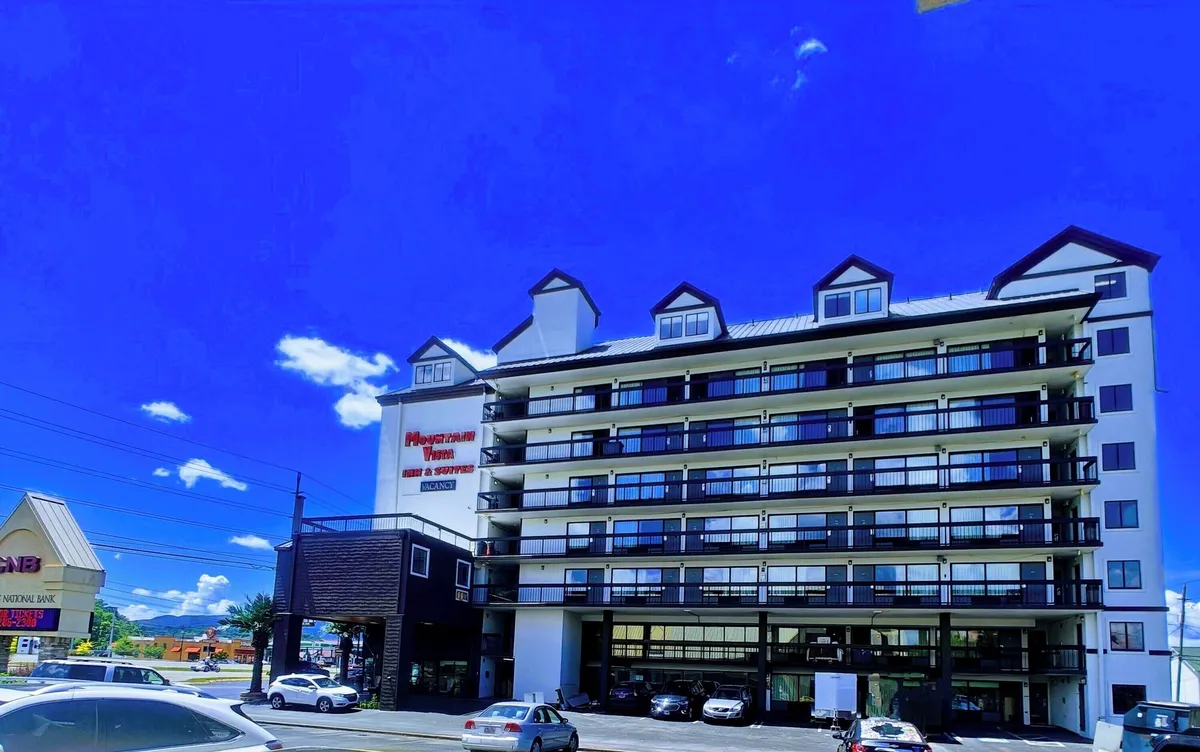 Image of Mountain Vista Inn & Suites - Near the Island inPigeon Forge