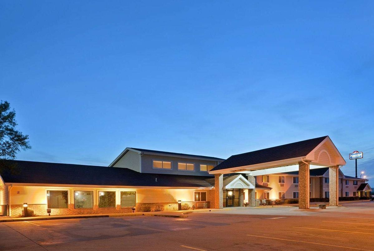 Image of AmericInn by Wyndham West Burlington