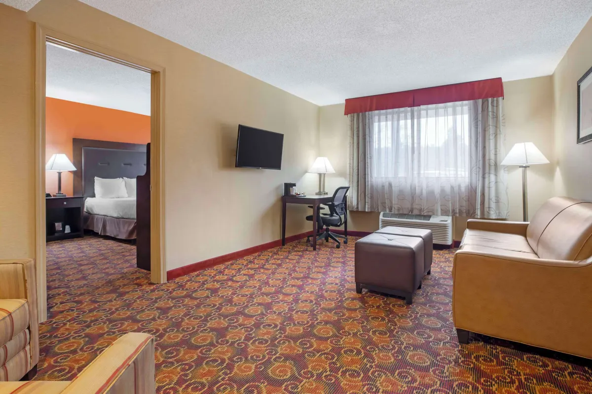 Image of Best Western The Inn at Sharon - Foxboro