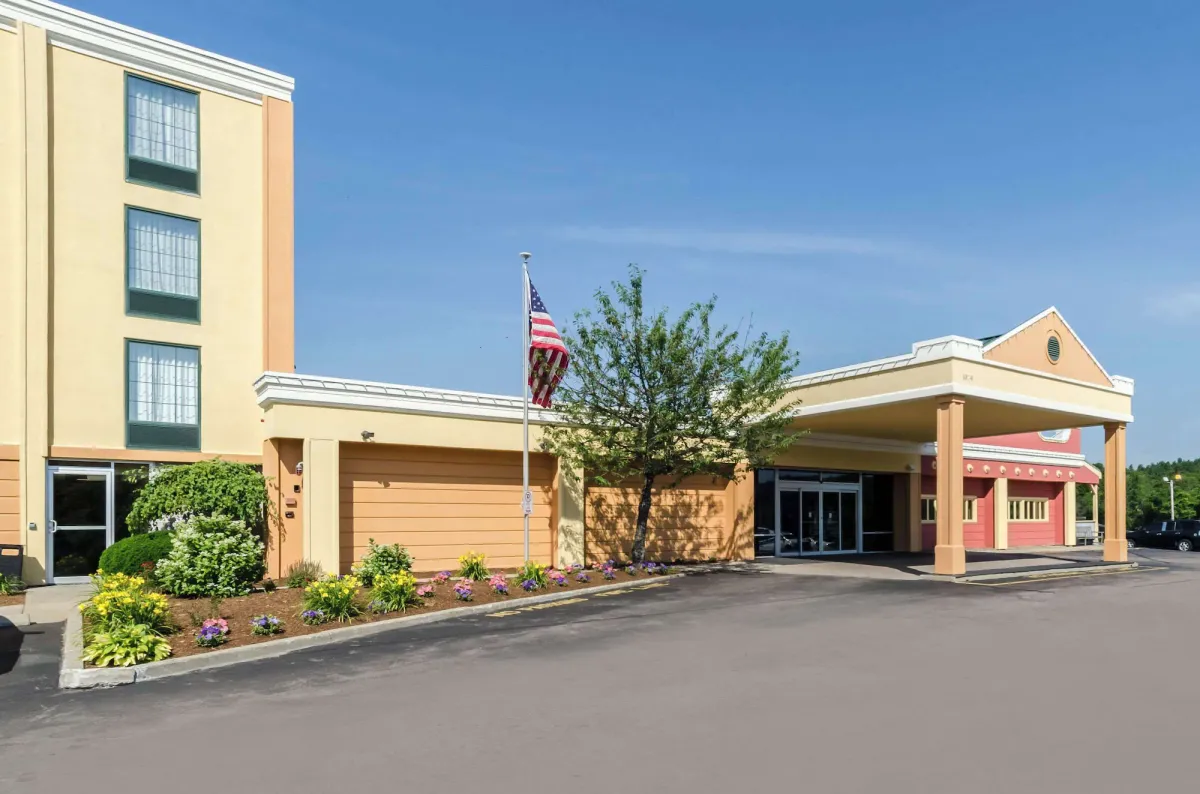 Image of Comfort Inn Randolph-Boston