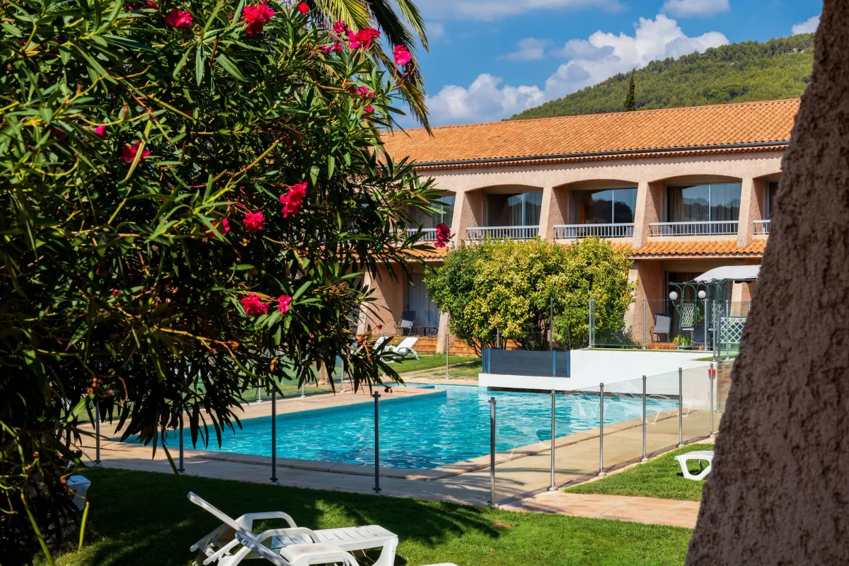 Image of Noemys Toulon La Valette - Hotel restaurant avec piscine