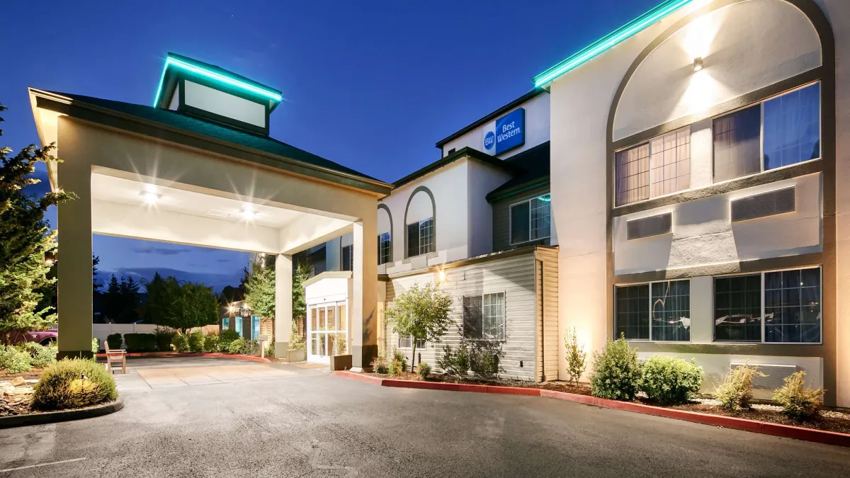 Image of Best Western Woodland Inn