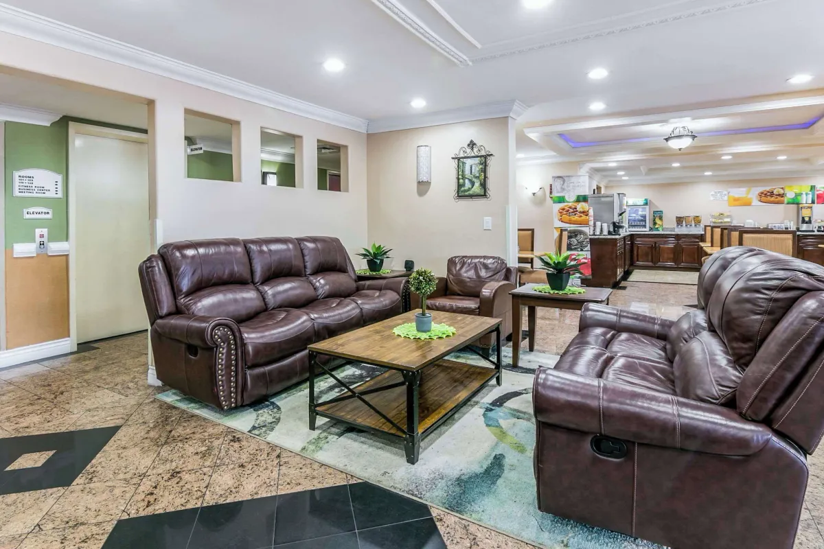 Image of Quality Inn & Suites Atlanta Airport South