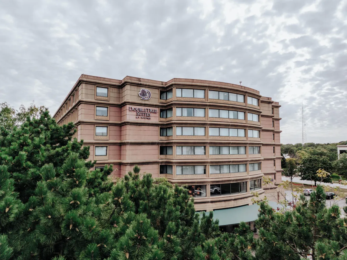 Image of DoubleTree Suites by Hilton Htl & Conf Cntr Downers Grove