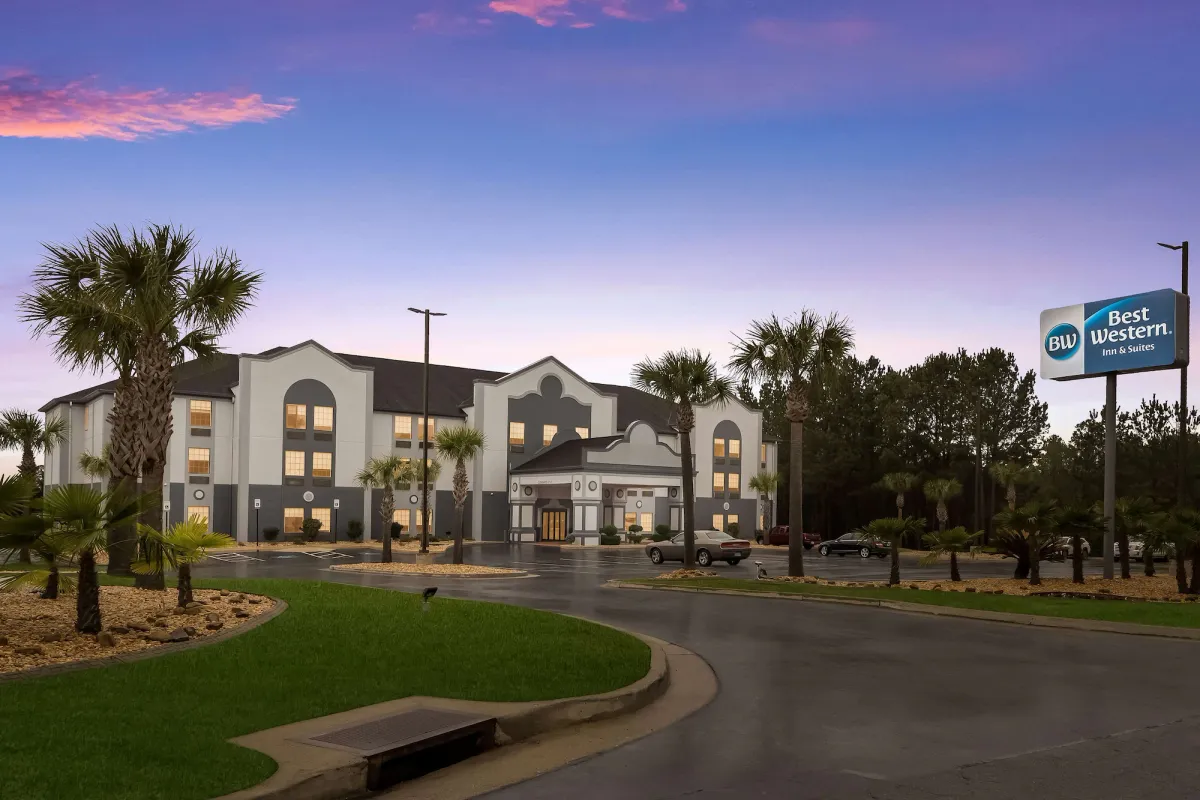 Image of Best Western Bradbury Inn & Suites