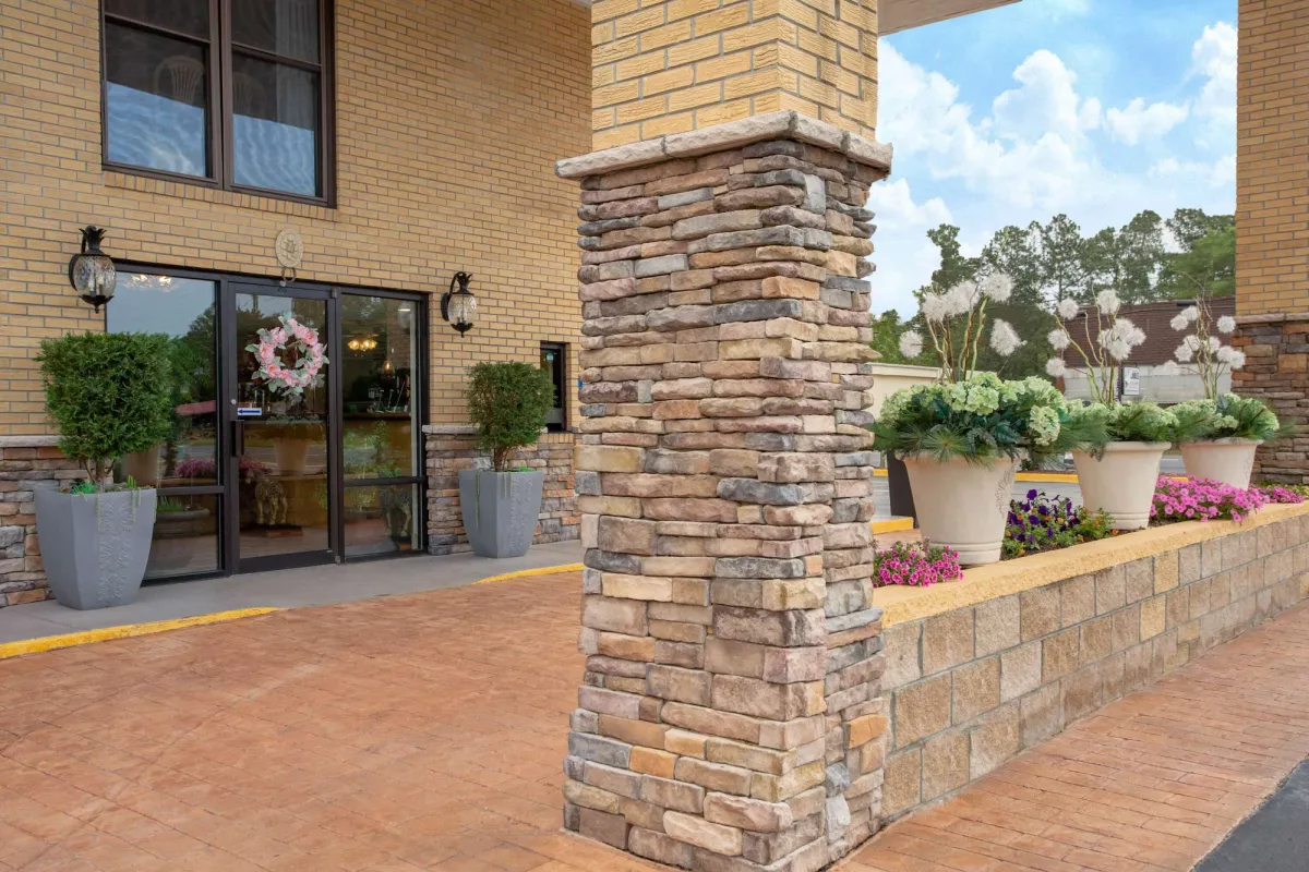 Image of Days Inn by Wyndham Lake City