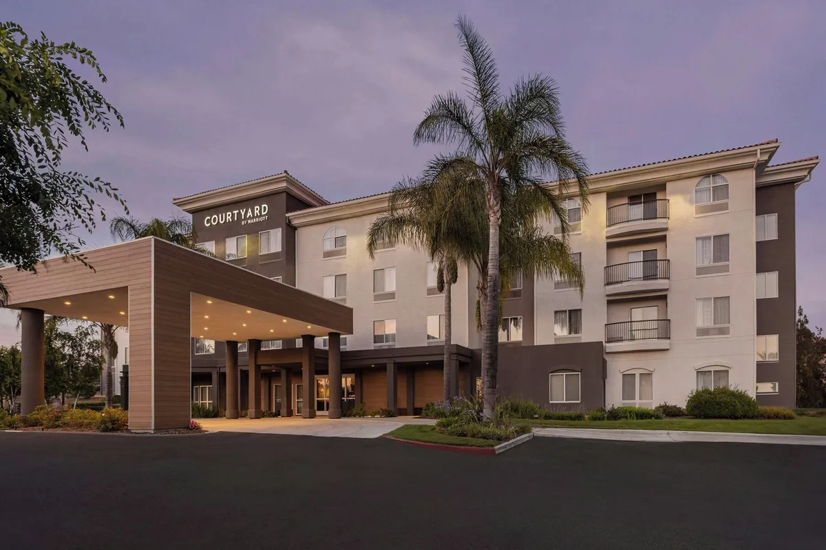 Image of Courtyard Ventura Simi Valley