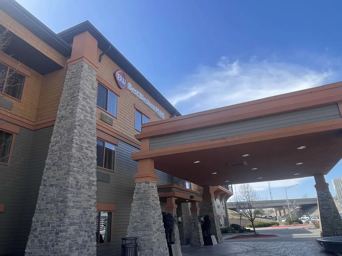 Image of Best Western Plus KC Speedway Inn & Suites
