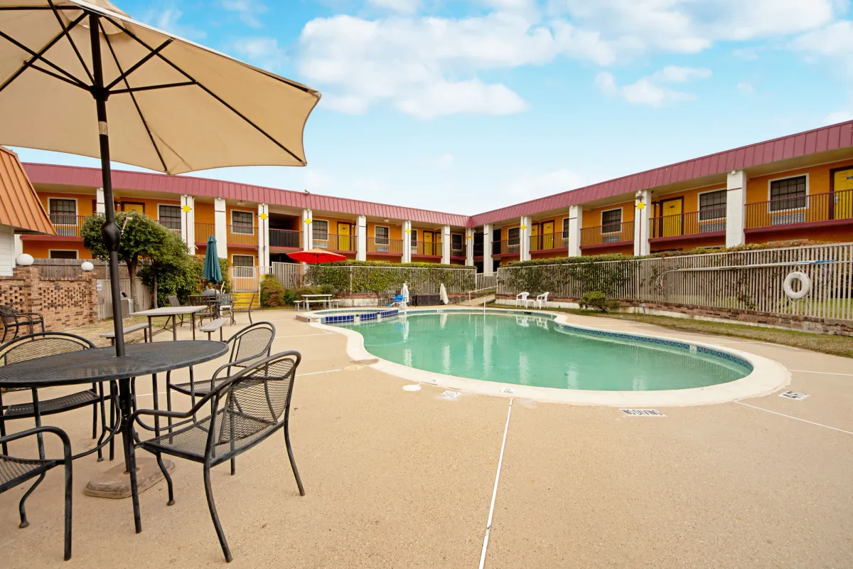 Image of Economy Inn & Suites