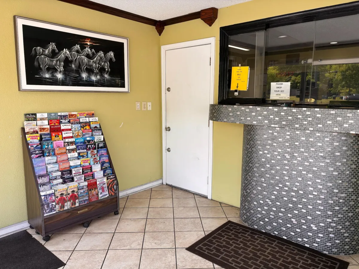 Image of Sunrise Inn By OYO Newport News US-60