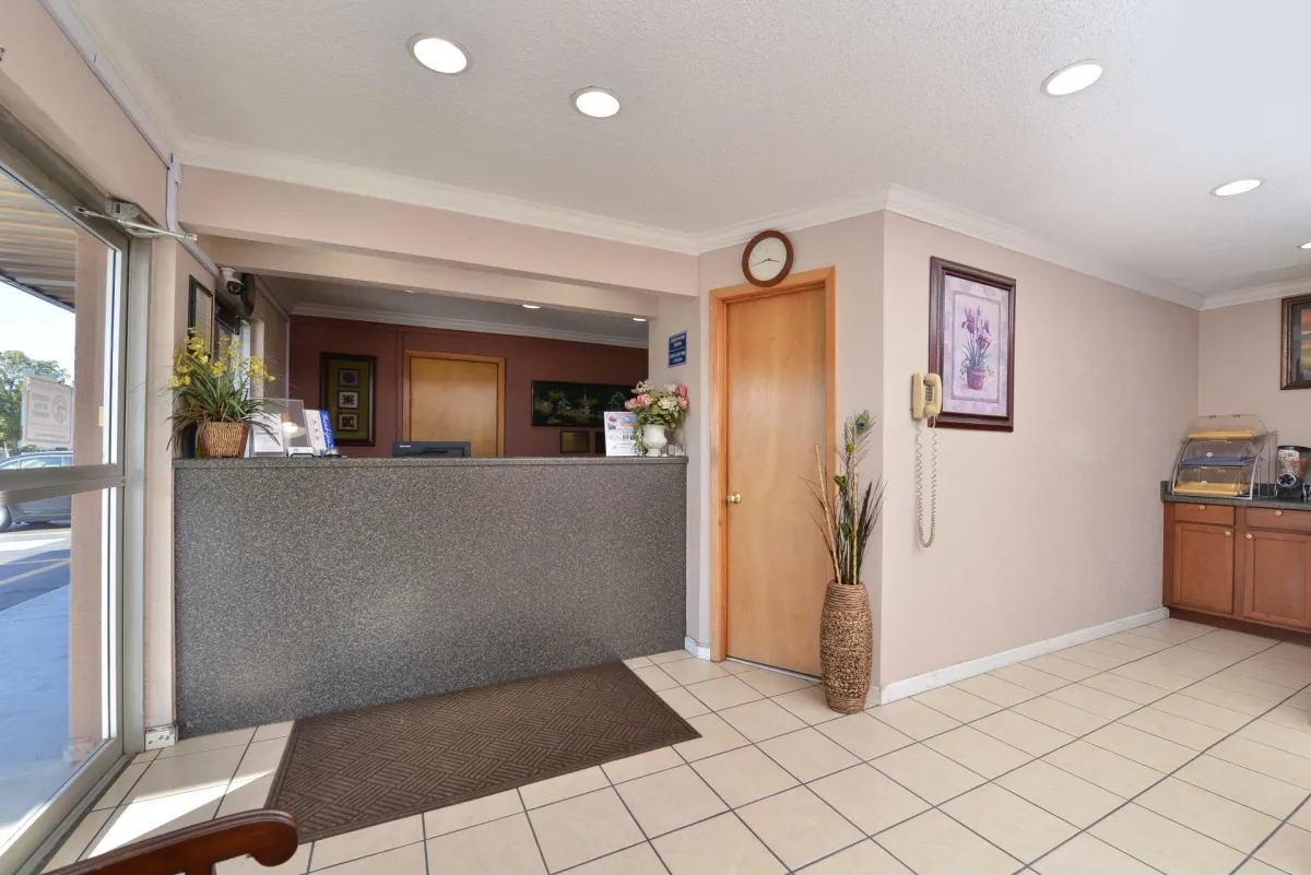 Image of Americas Best Value Inn-Indianola