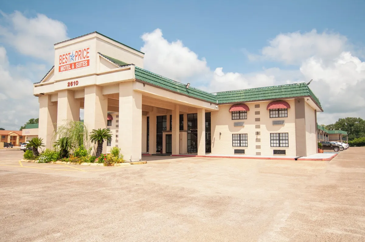 Image of Best Price Motel & Suites