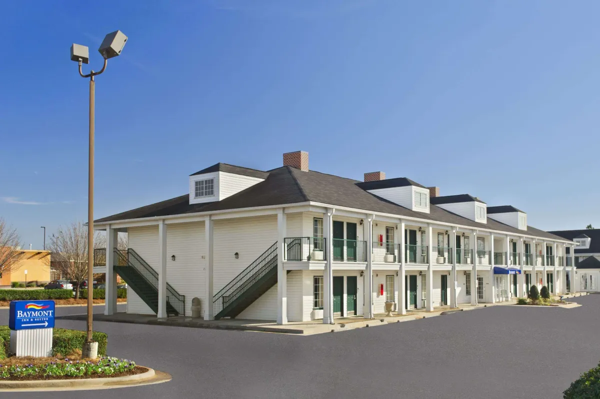 Image of Baymont by Wyndham Warner Robins
