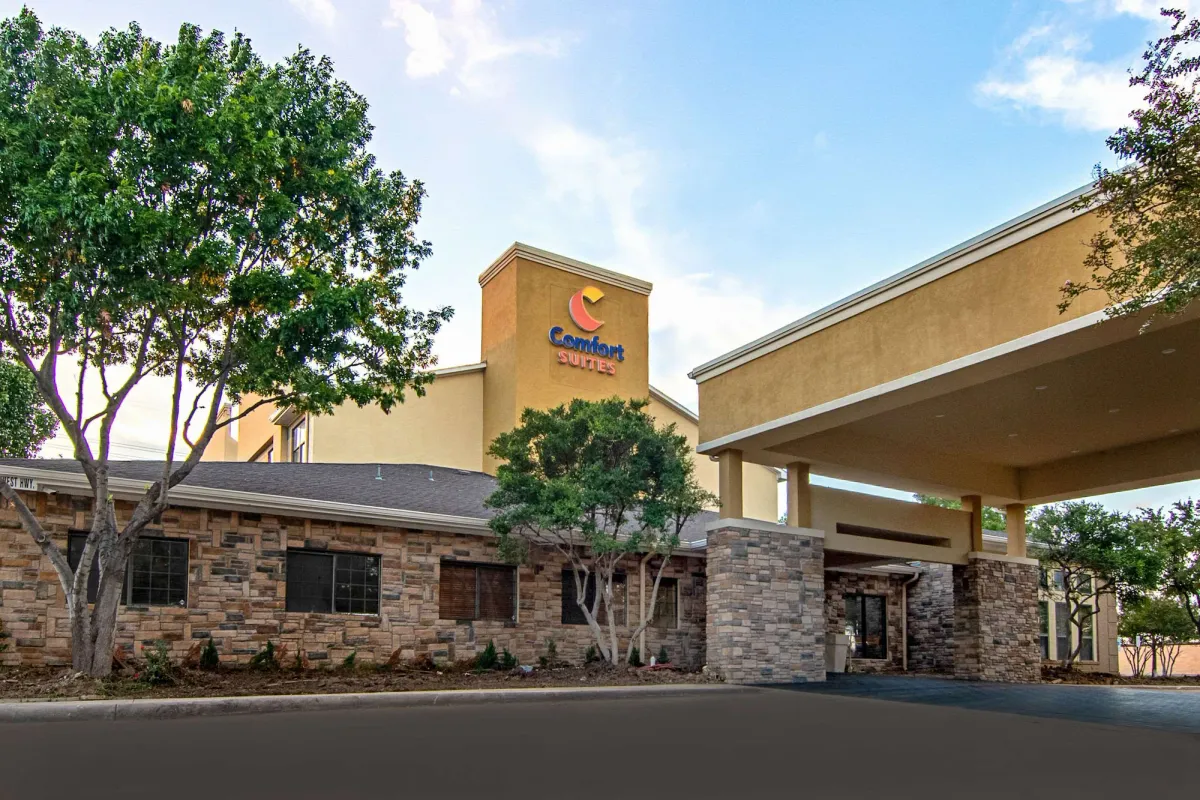 Image of Comfort Suites NW Dallas Near Love Field