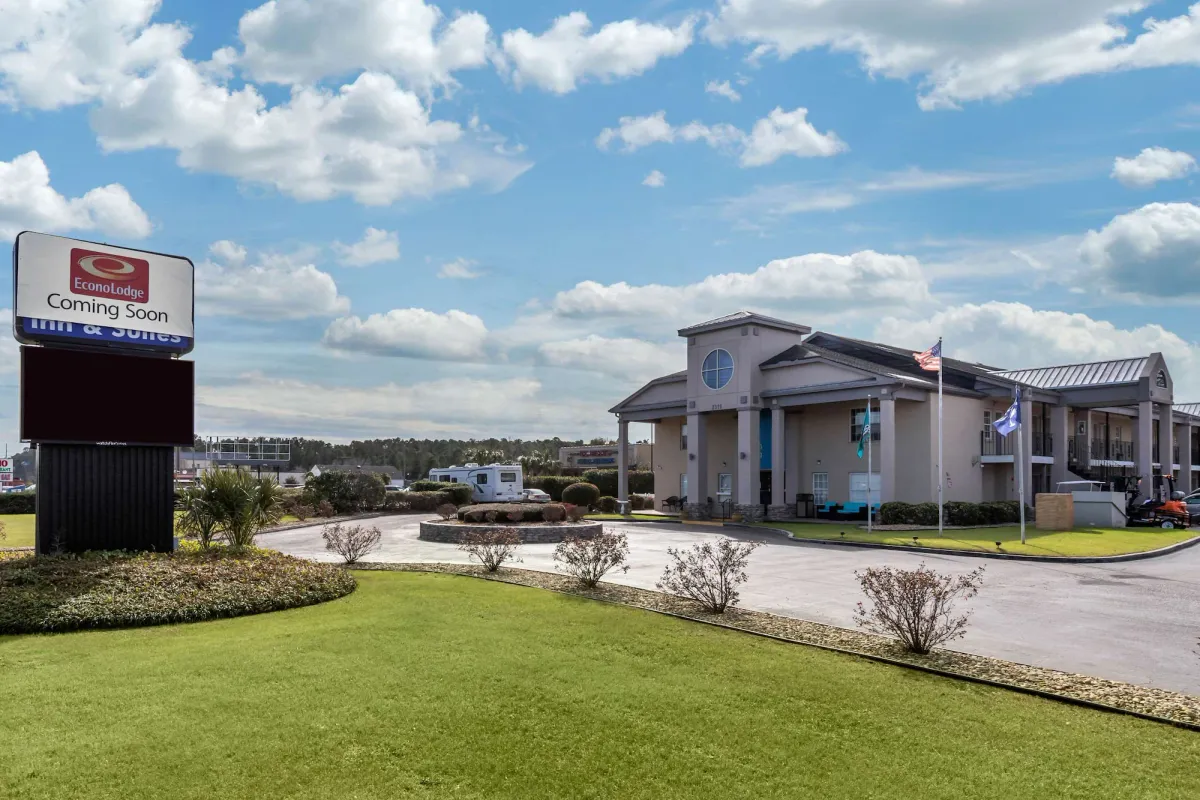 Image of Econo Lodge at the University