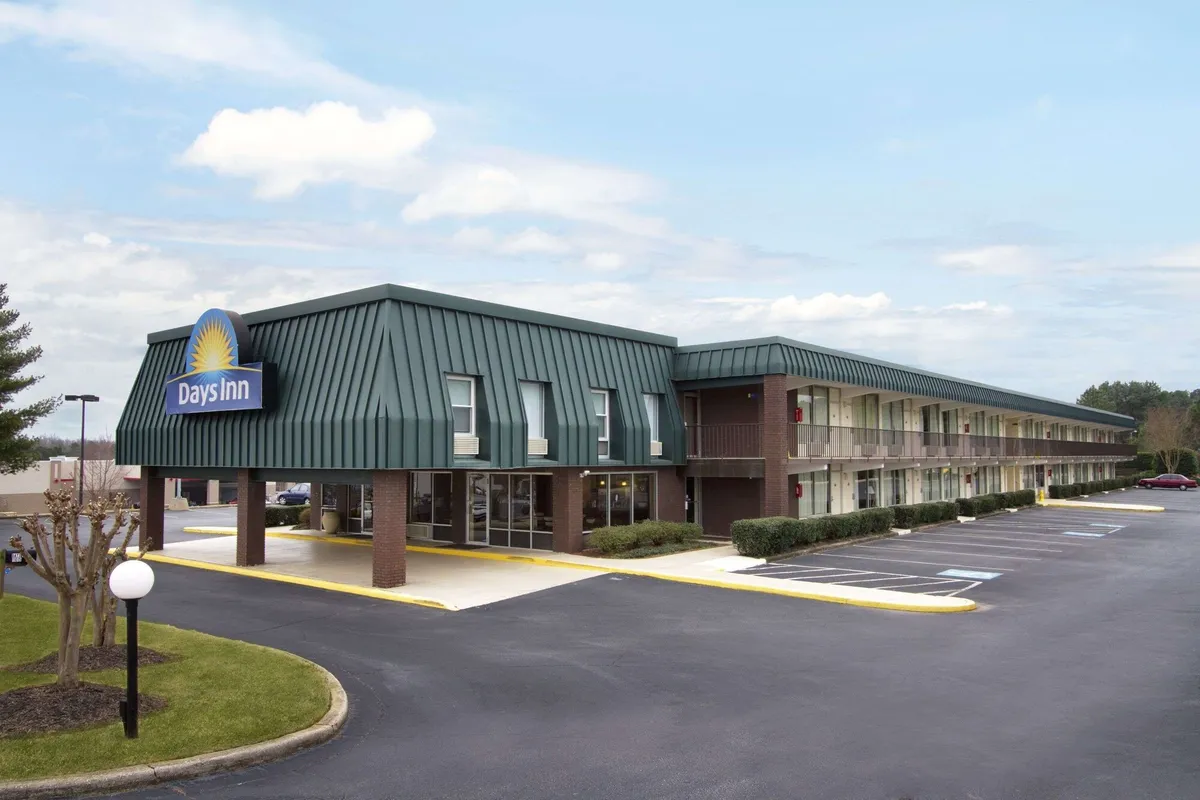 Image of Days Inn by Wyndham Seneca-Clemson