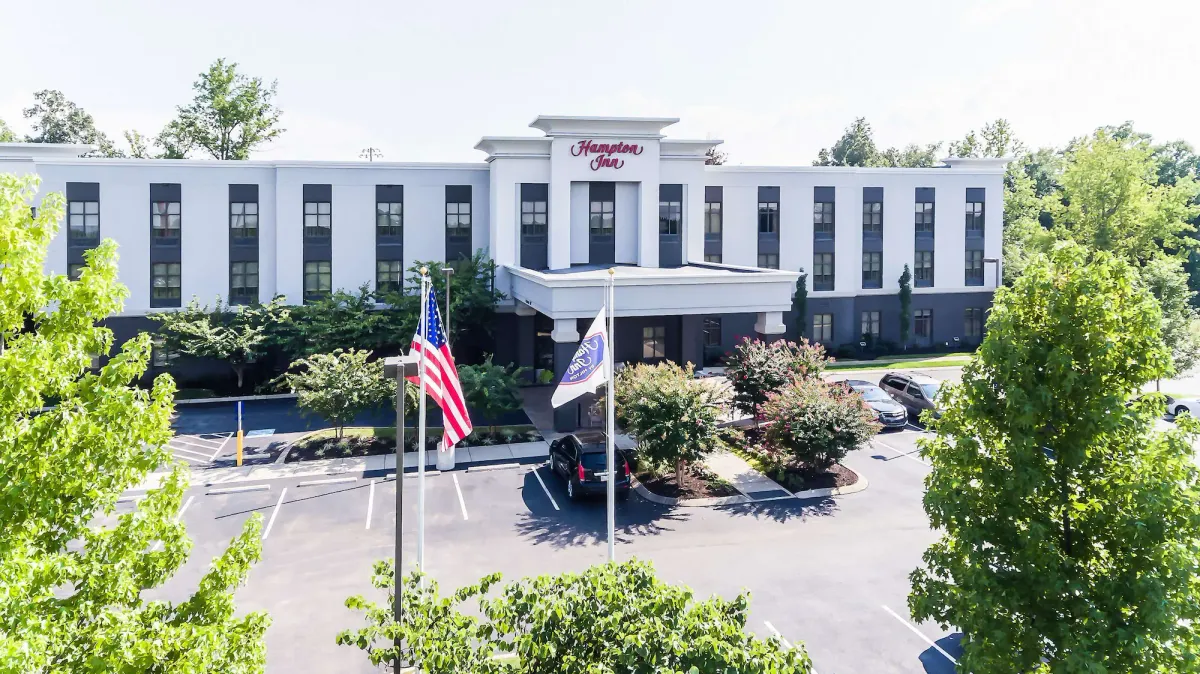 Image of Hampton Inn White House
