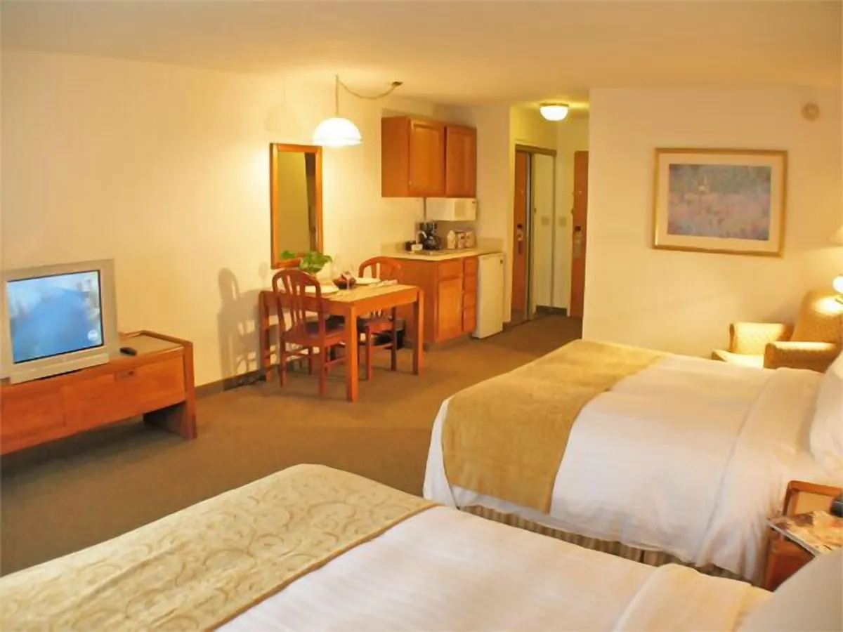Image of Rosemont Suites