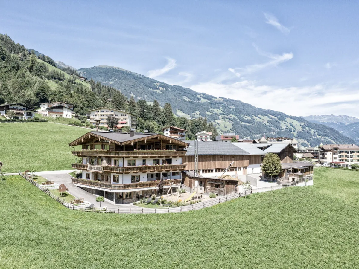Image of Modern Farm House in Schwendau Balcony