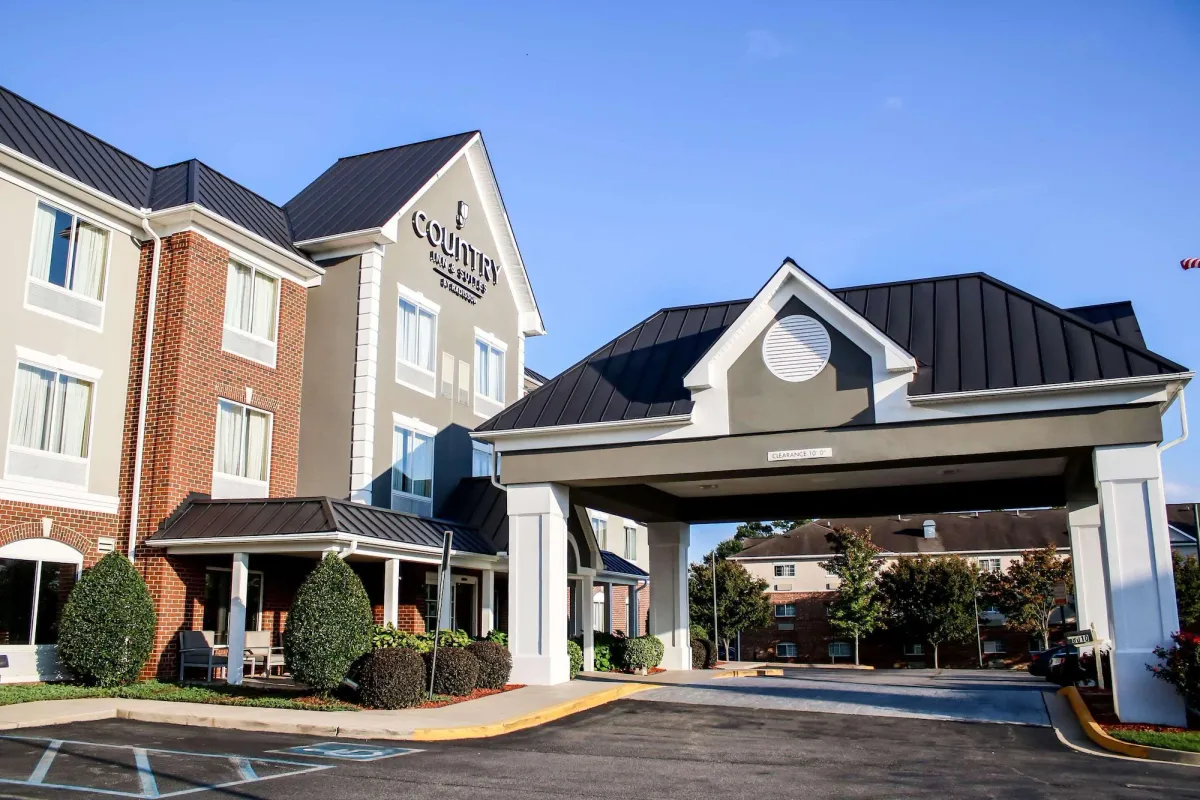 Image of Country Inn & Suites by Radisson, Richmond West at I-64, VA