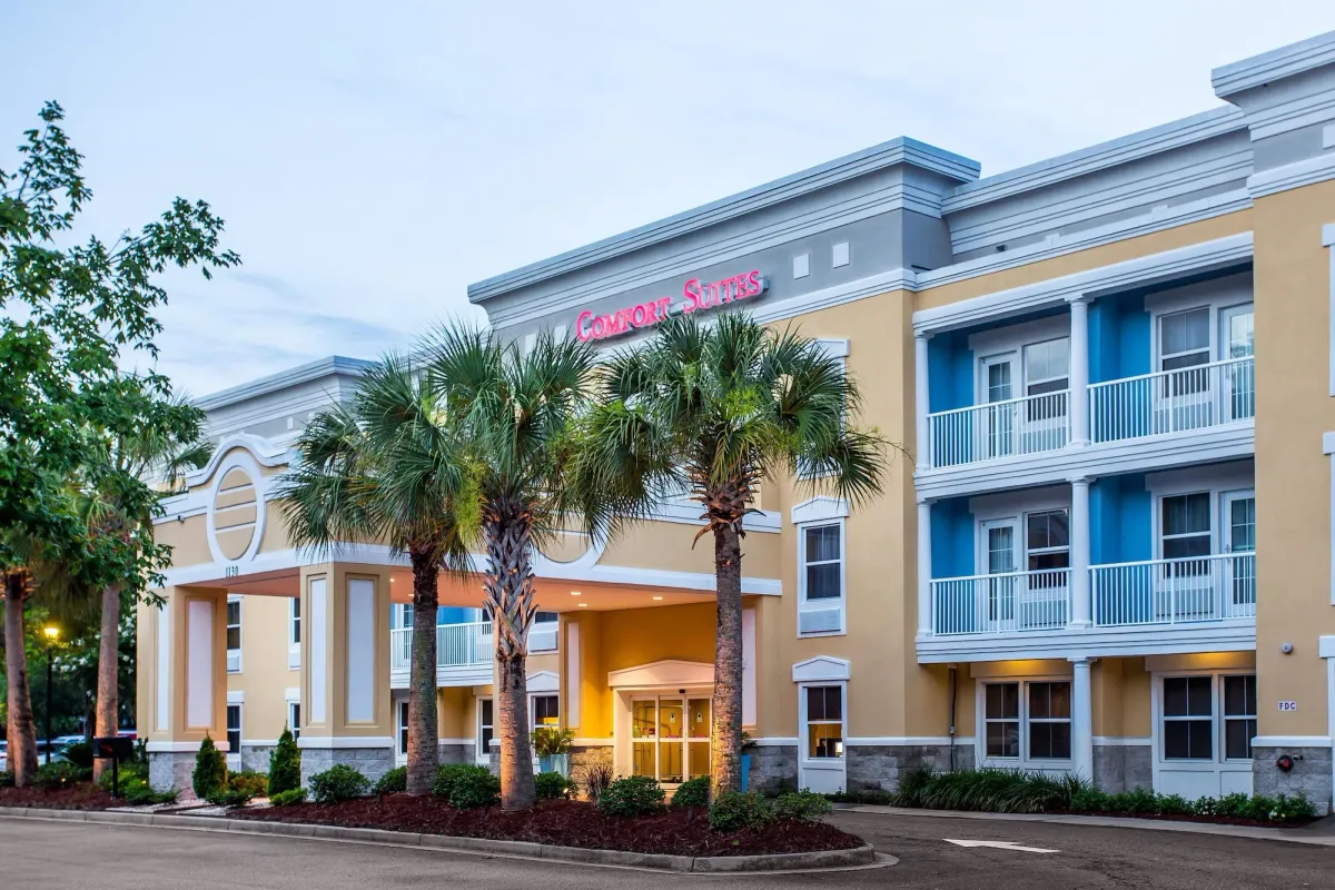 Image of Comfort Suites at Isle of Palms Connector