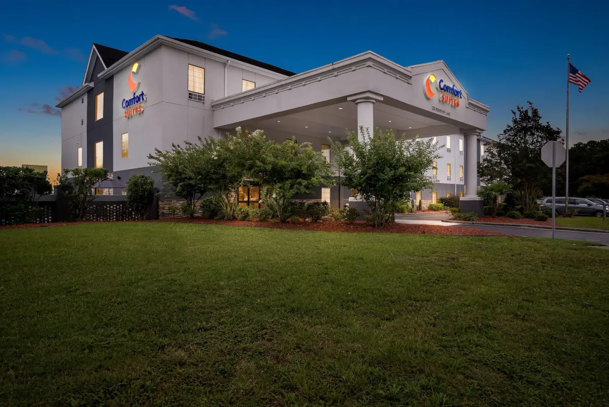 Image of Comfort Suites near Camp Lejeune