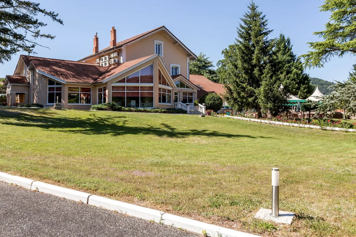 Image of Logis Hôtel les Cèdres Bleus
