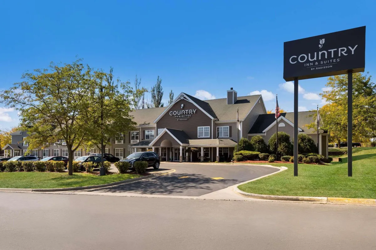 Image of Country Inn & Suites by Radisson, Freeport, IL