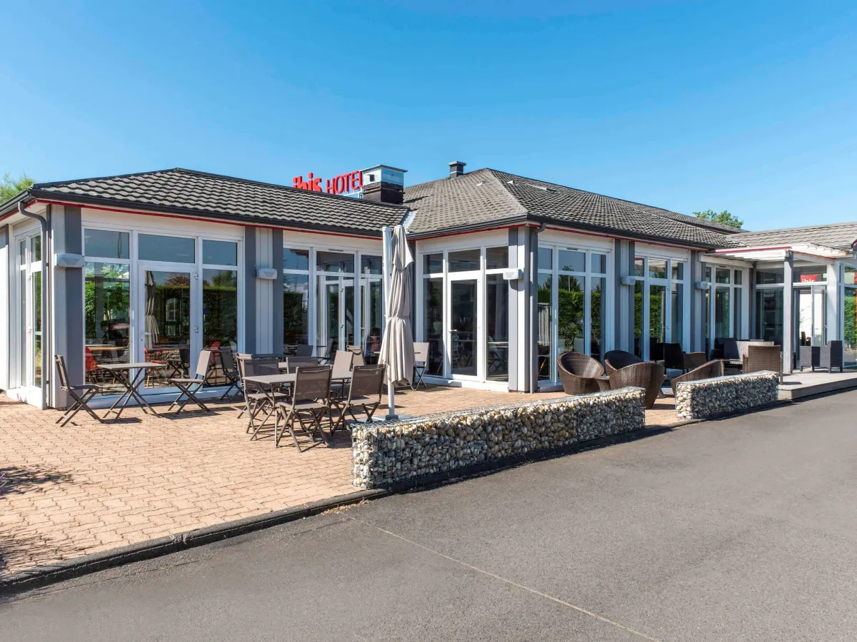 Image of ibis Issoire