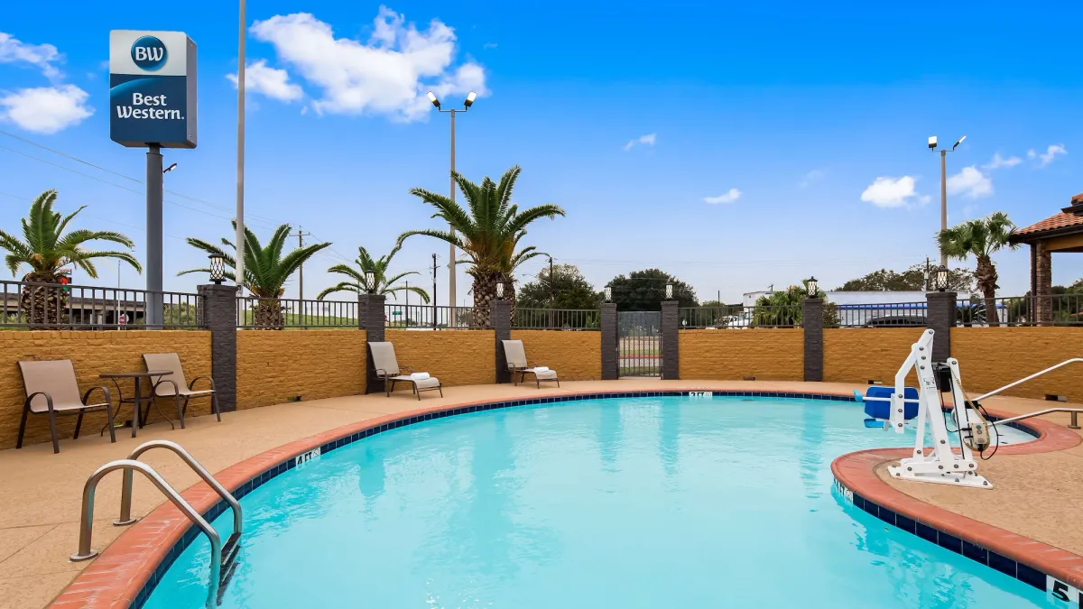 Image of Best Western Executive Inn El Campo