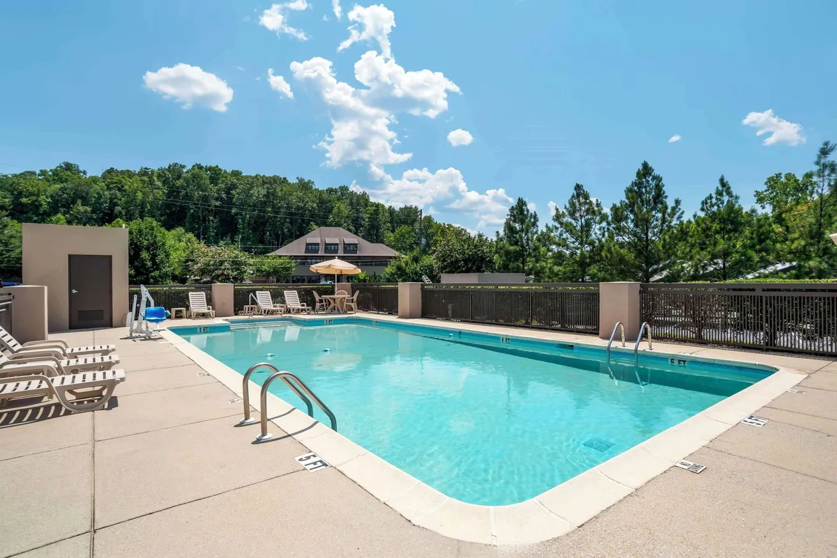 Image of Best Western Plus Oak Mountain Inn