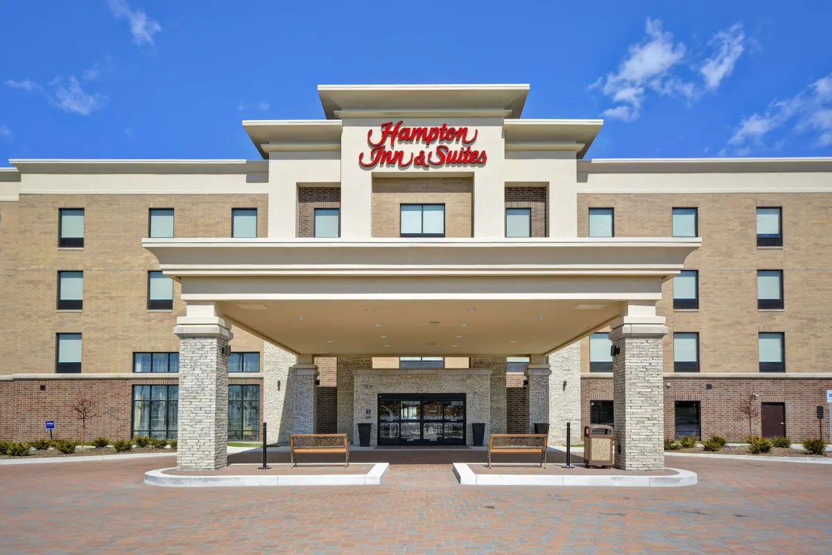 Image of Hampton Inn & Suites Detroit/Warren