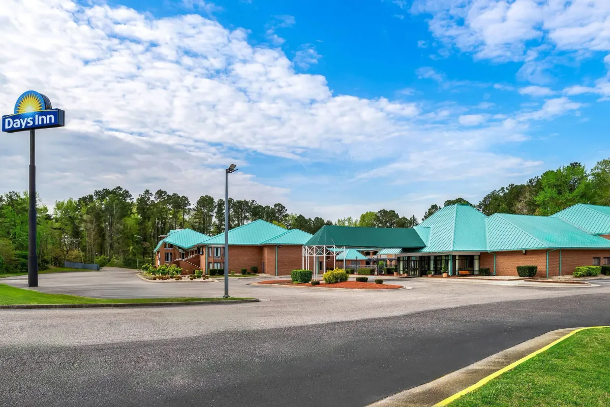 Image of Days Inn by Wyndham Petersburg/South Fort Lee