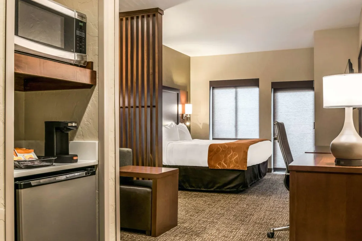 Image of Comfort Suites Florence - Cincinnati South