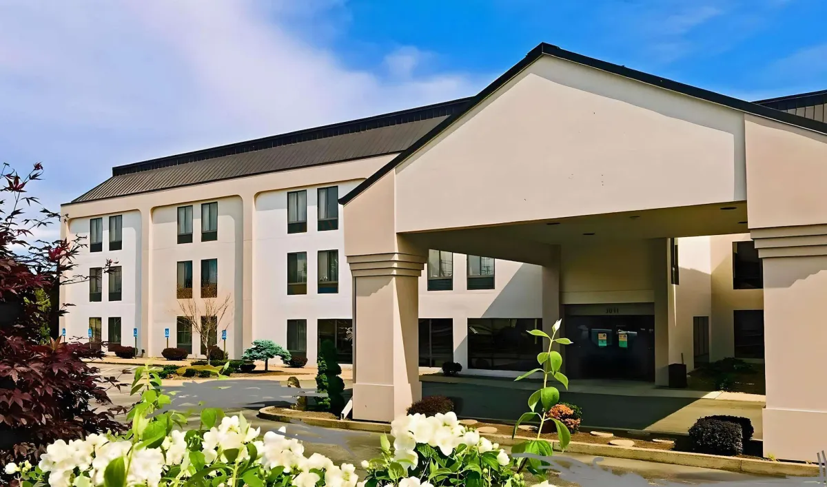 Image of Comfort Inn, Erie - Near Presque Isle