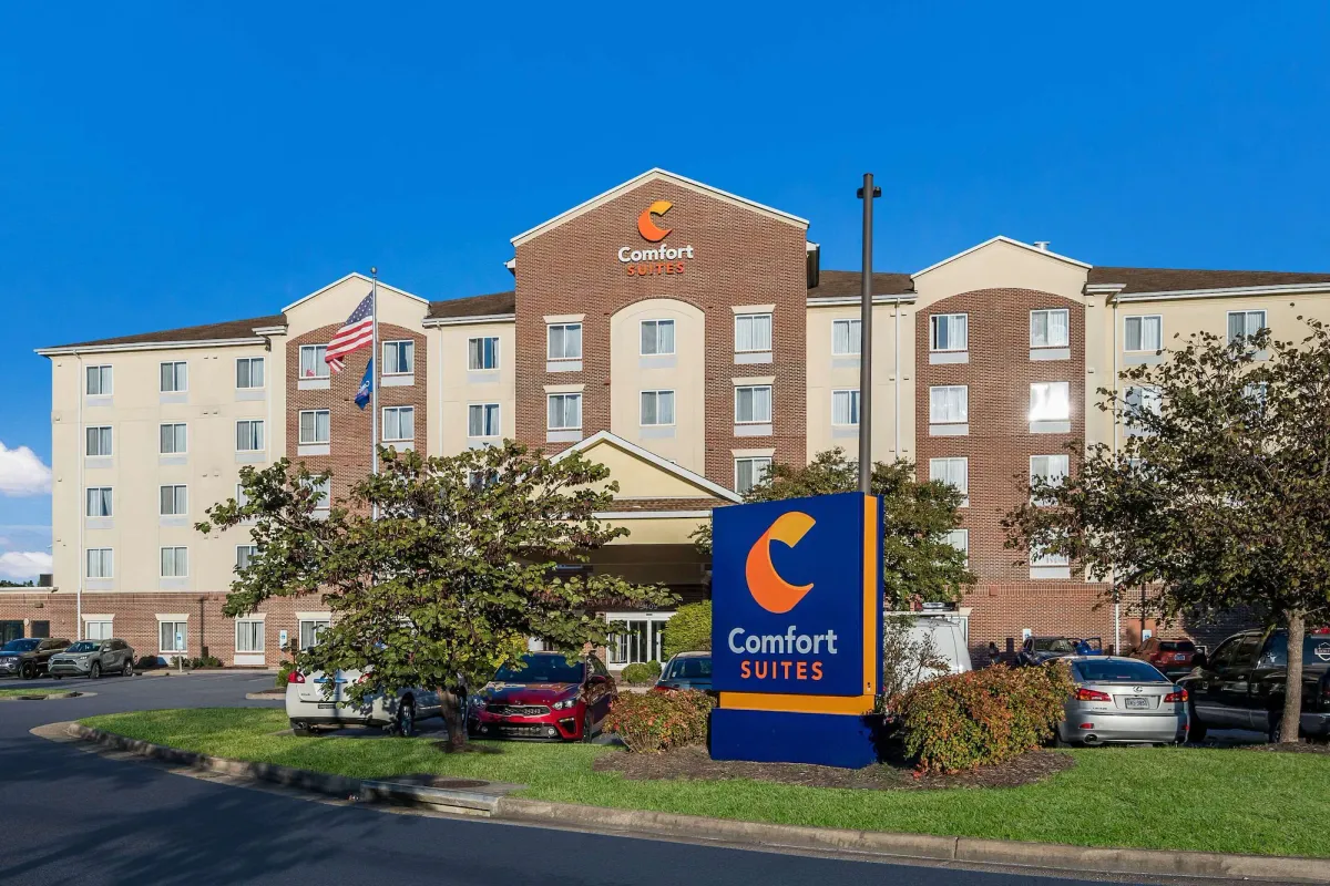 Image of Comfort Suites Suffolk - Chesapeake