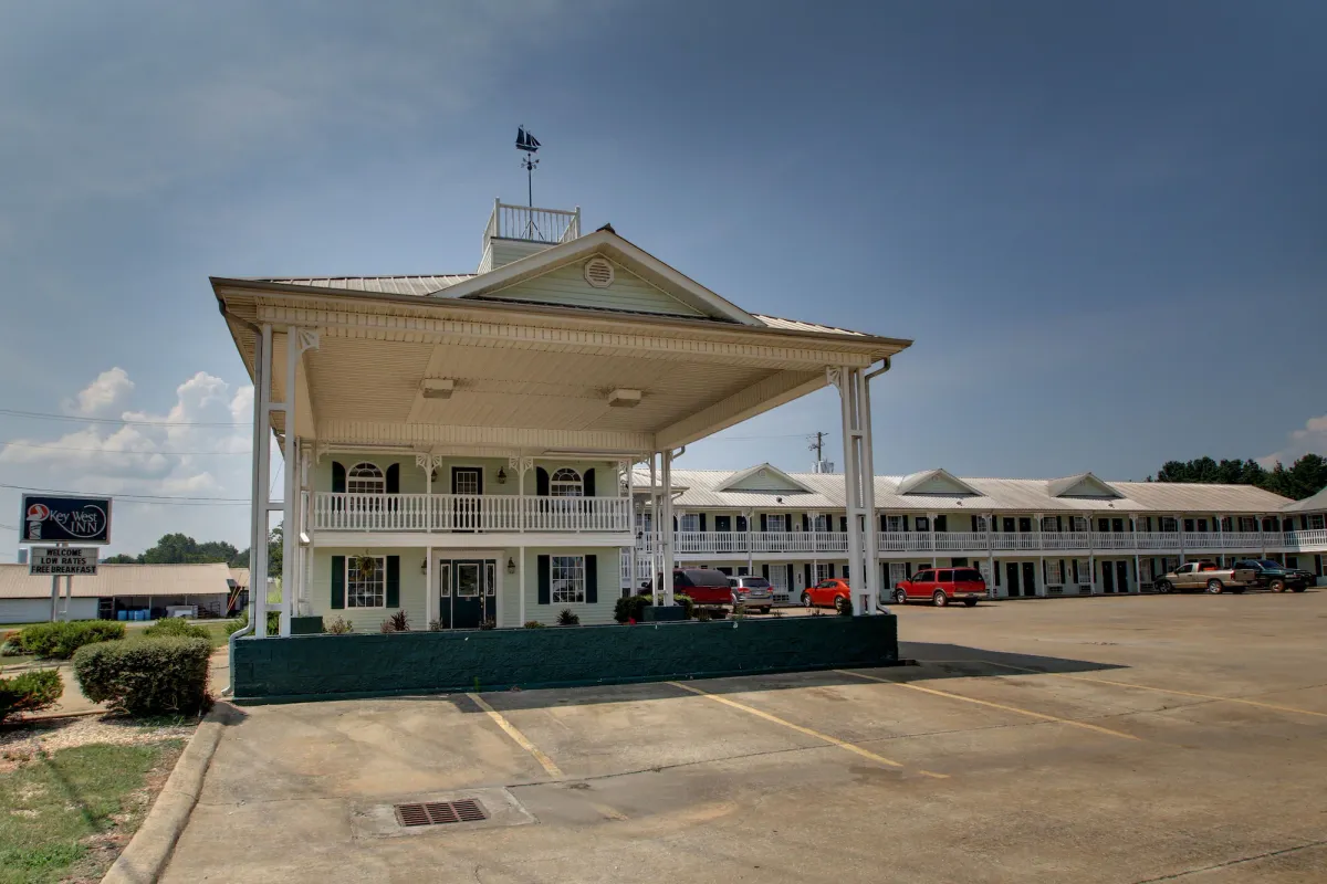 Image of Key West Inn - Childersburg