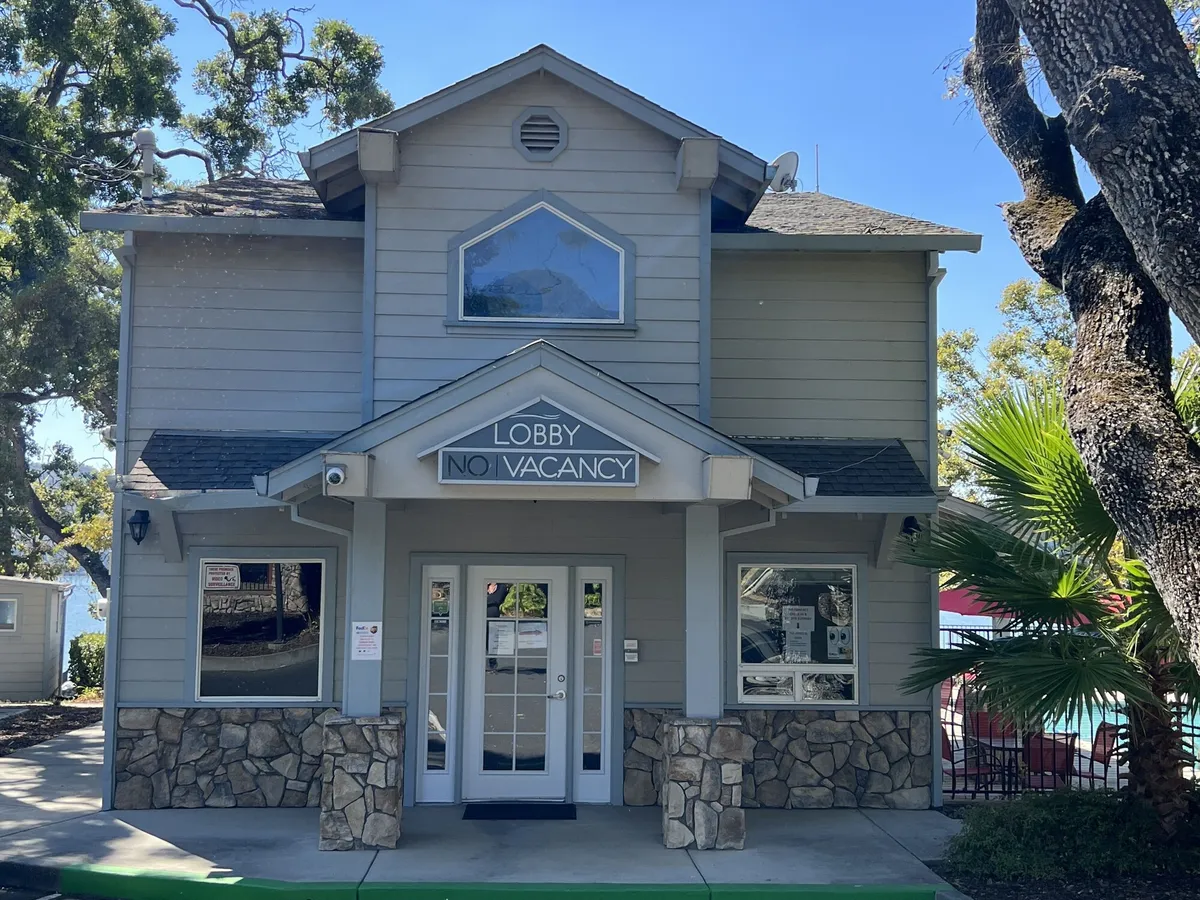 Image of Clear Lake Cottages & Marina