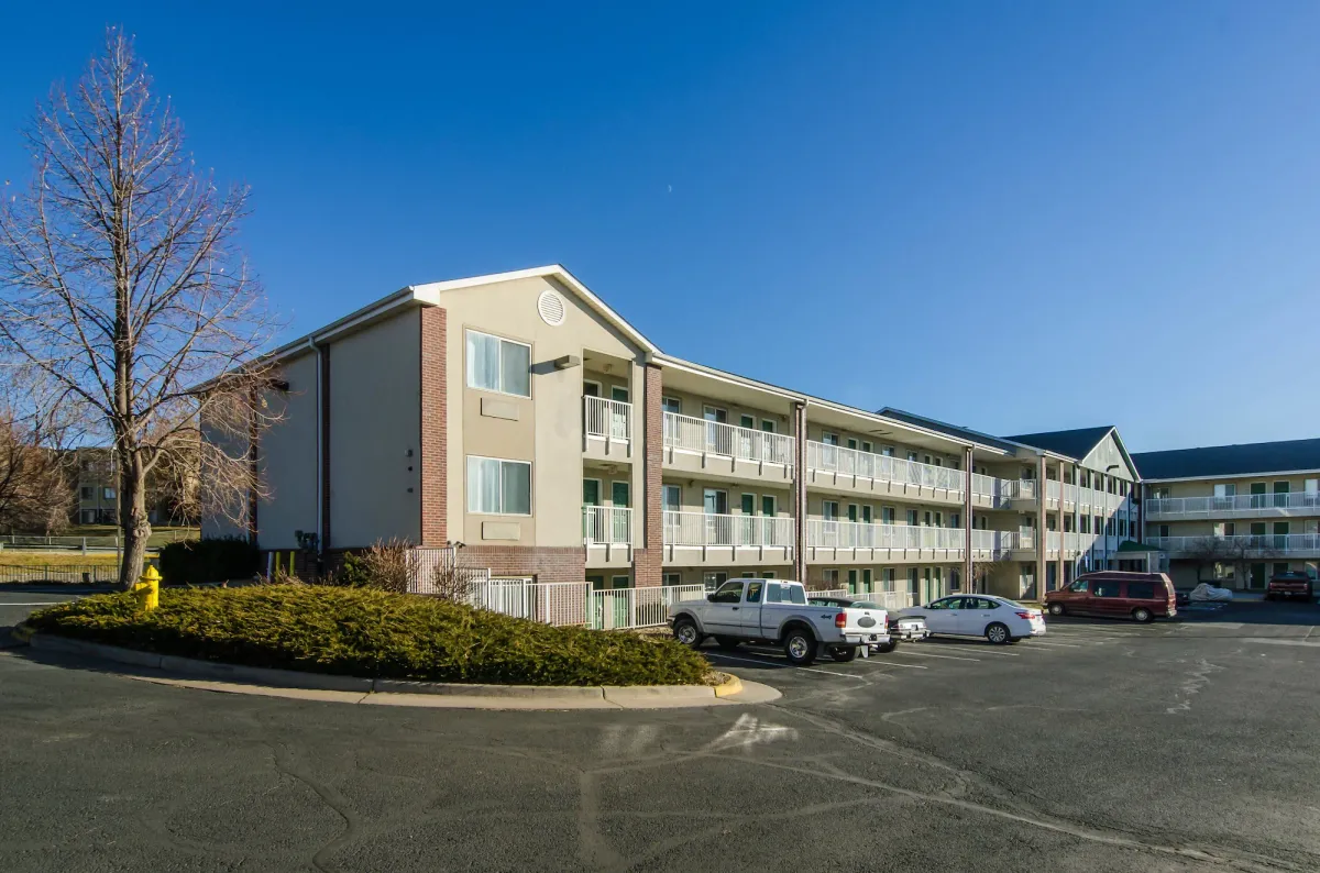 Image of HomeTowne Studios by Red Roof Denver - Thornton