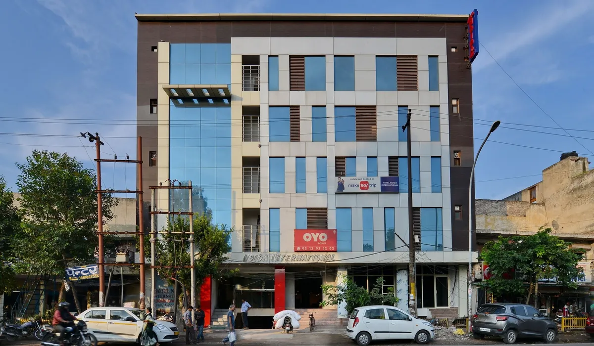 Image of Hotel Noida International - opposite Mercedes Showroom Noida Sector 11