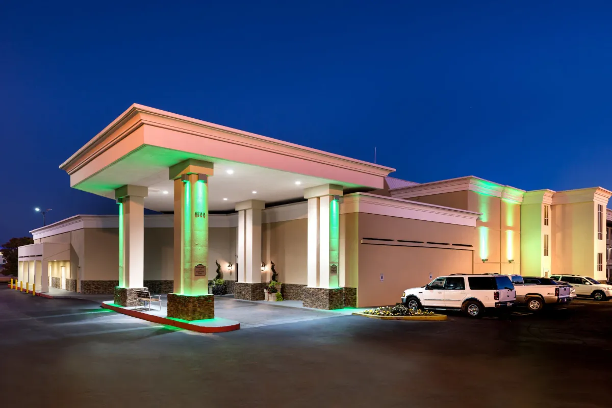 Image of Holiday Inn Hotel & Suites Oklahoma City North by IHG