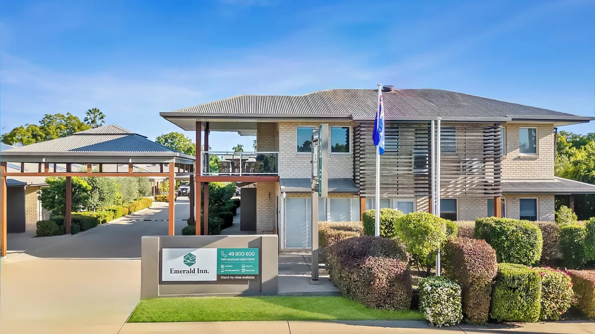 Image of Emerald Inn by Travellers