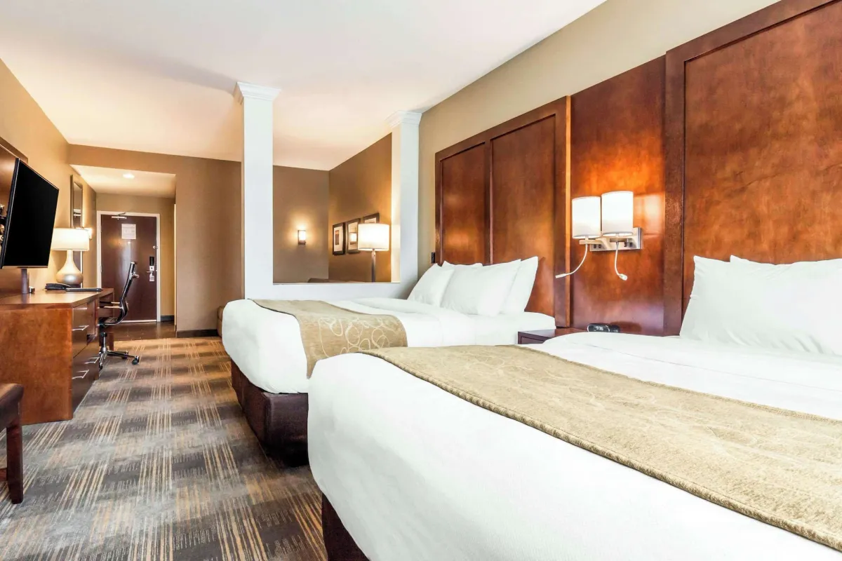 Image of Comfort Suites University Brookings